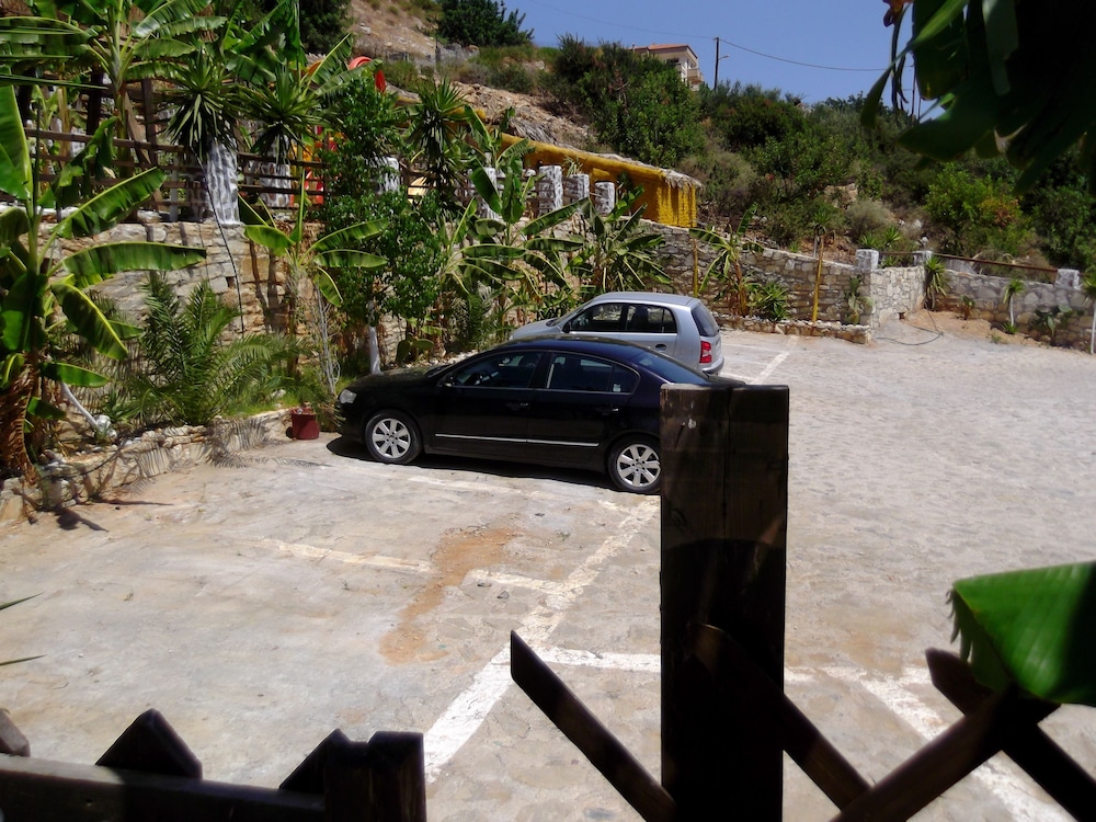 STONE VILLAGE 44/53