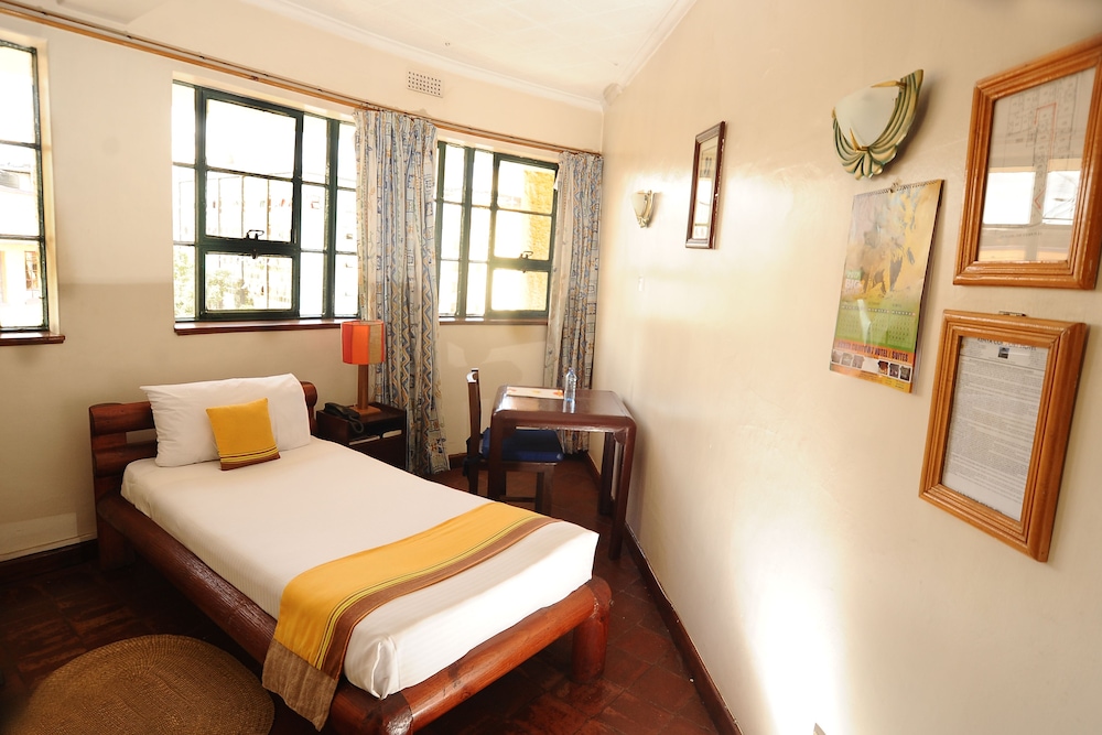 The Kenya Comfort Hotel Suites 24/78