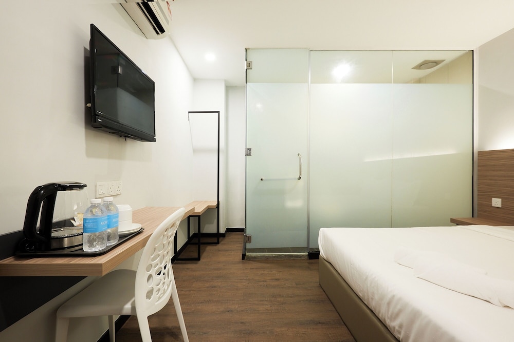 RM Hotel Muar 93/118