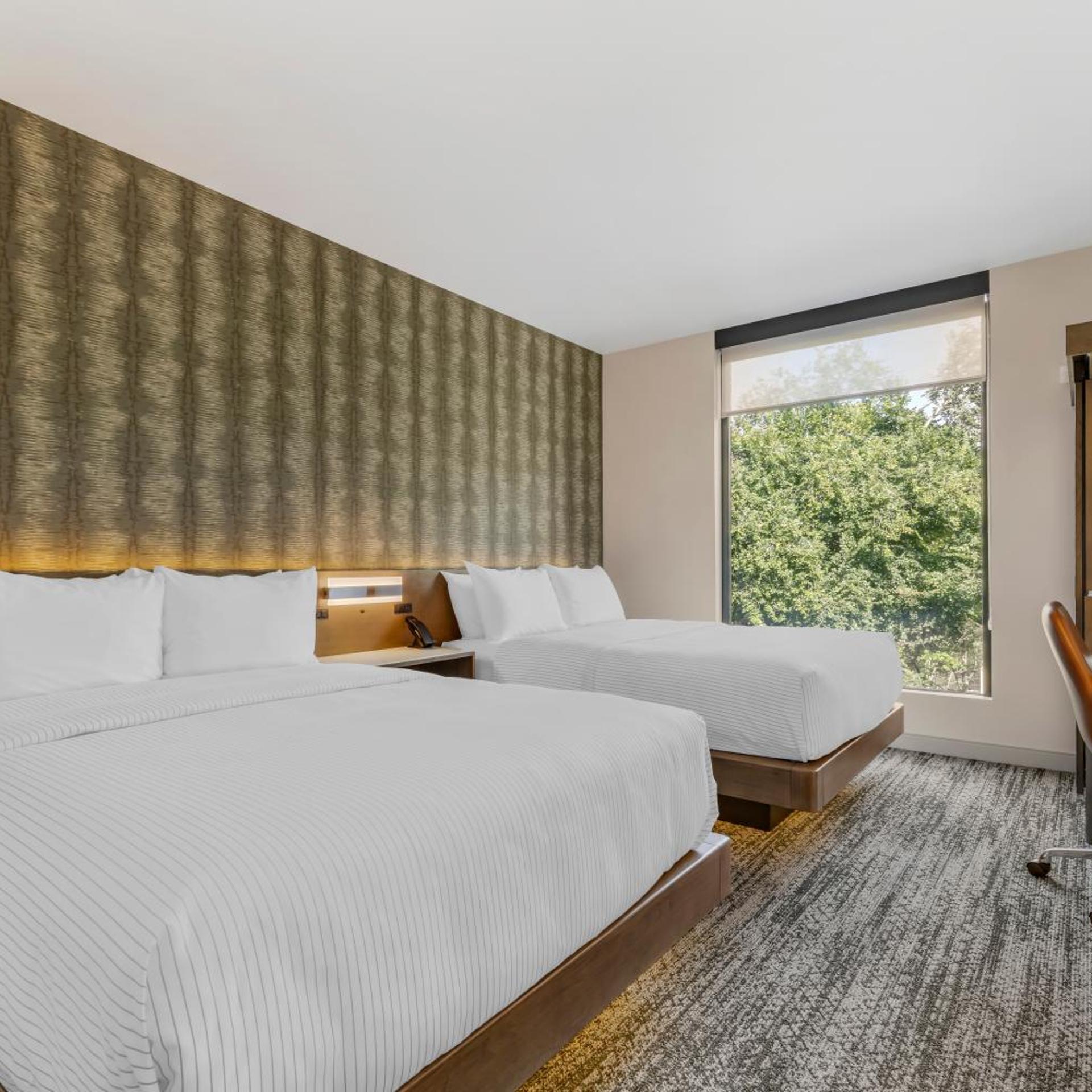 Room, King Bed, 2 Queen Beds, Accessible