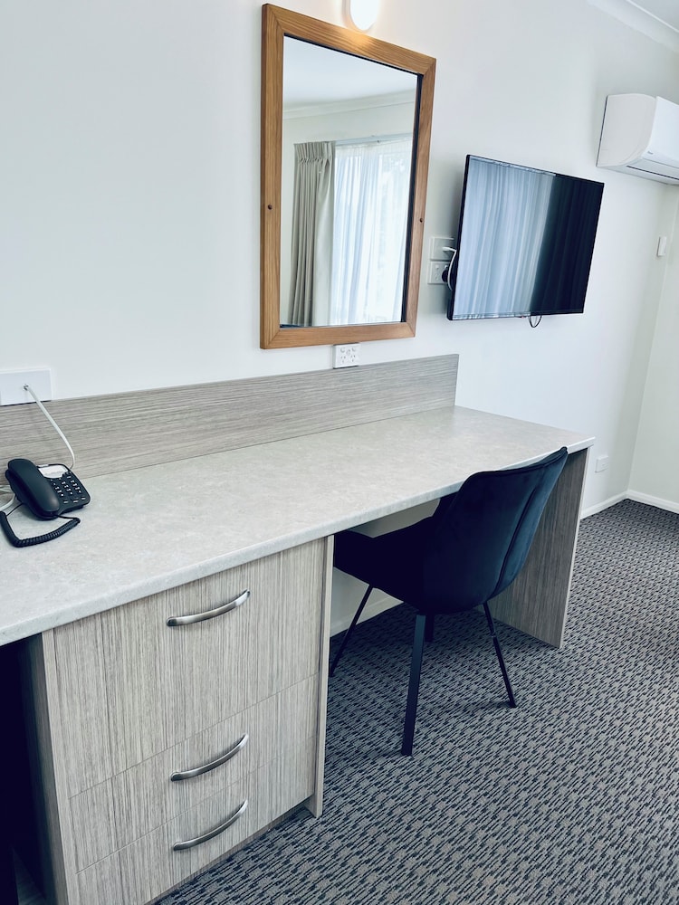 Heemskirk Motor Hotel 38/48