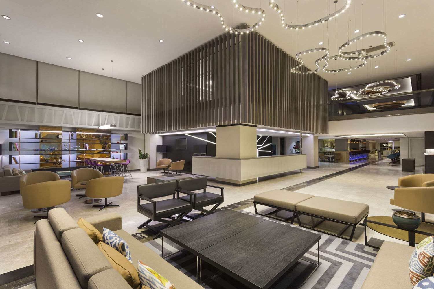 Ramada Hotel & Suites by Wyndham Izmir Kemalpasa 8/12