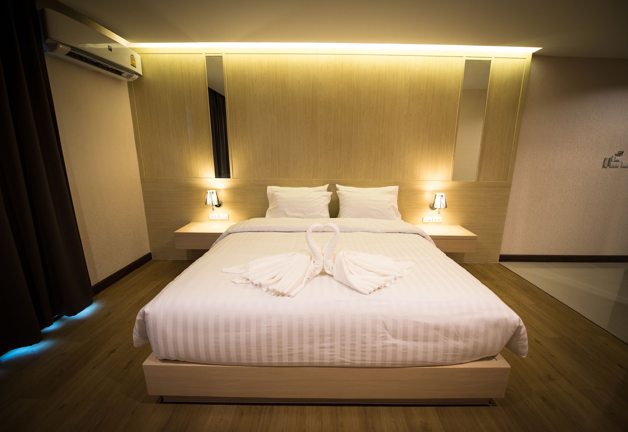 SUPERIOR, DOUBLE BED