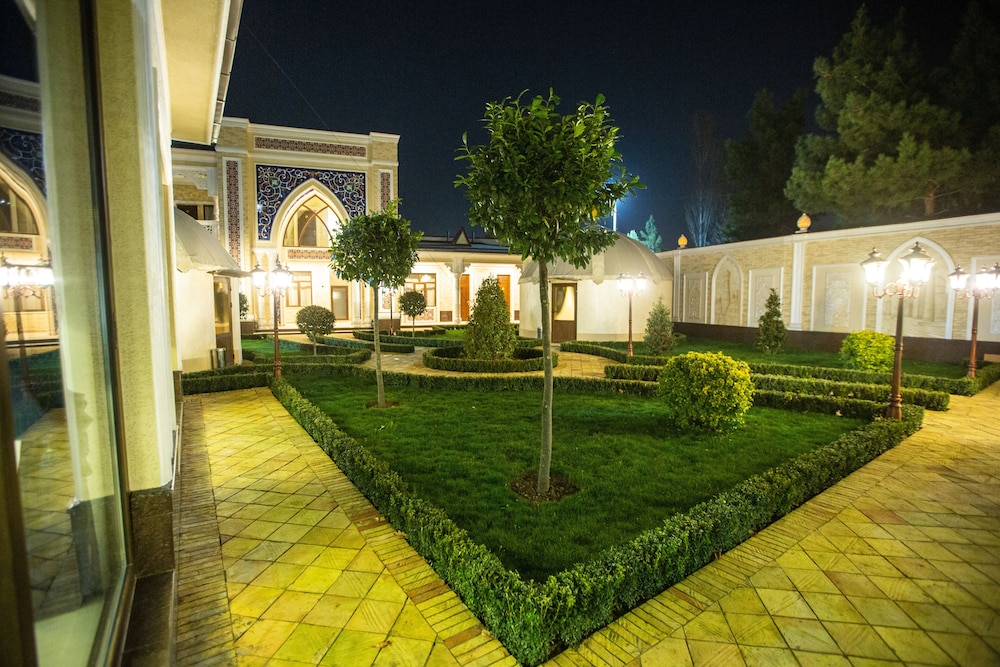 MIRZO BOUTIQUE HOTEL 44/50