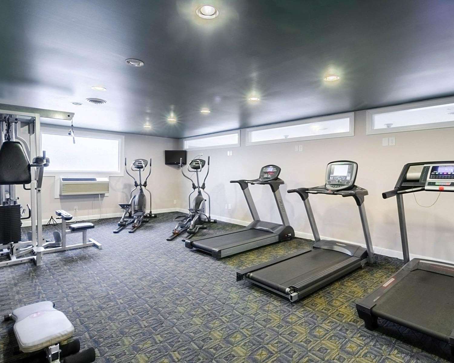 Rodeway Inn Suites Williamsburg Central 6/12