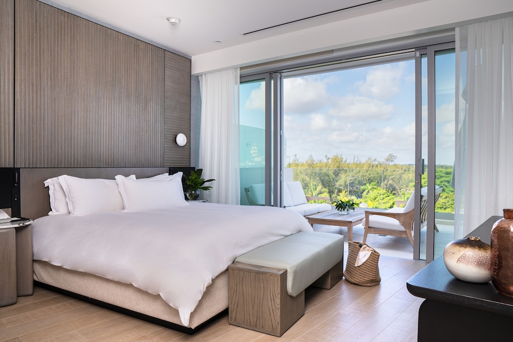 1 Bedroom, Sunset, Suite, King Bed, Sofa, Terrace