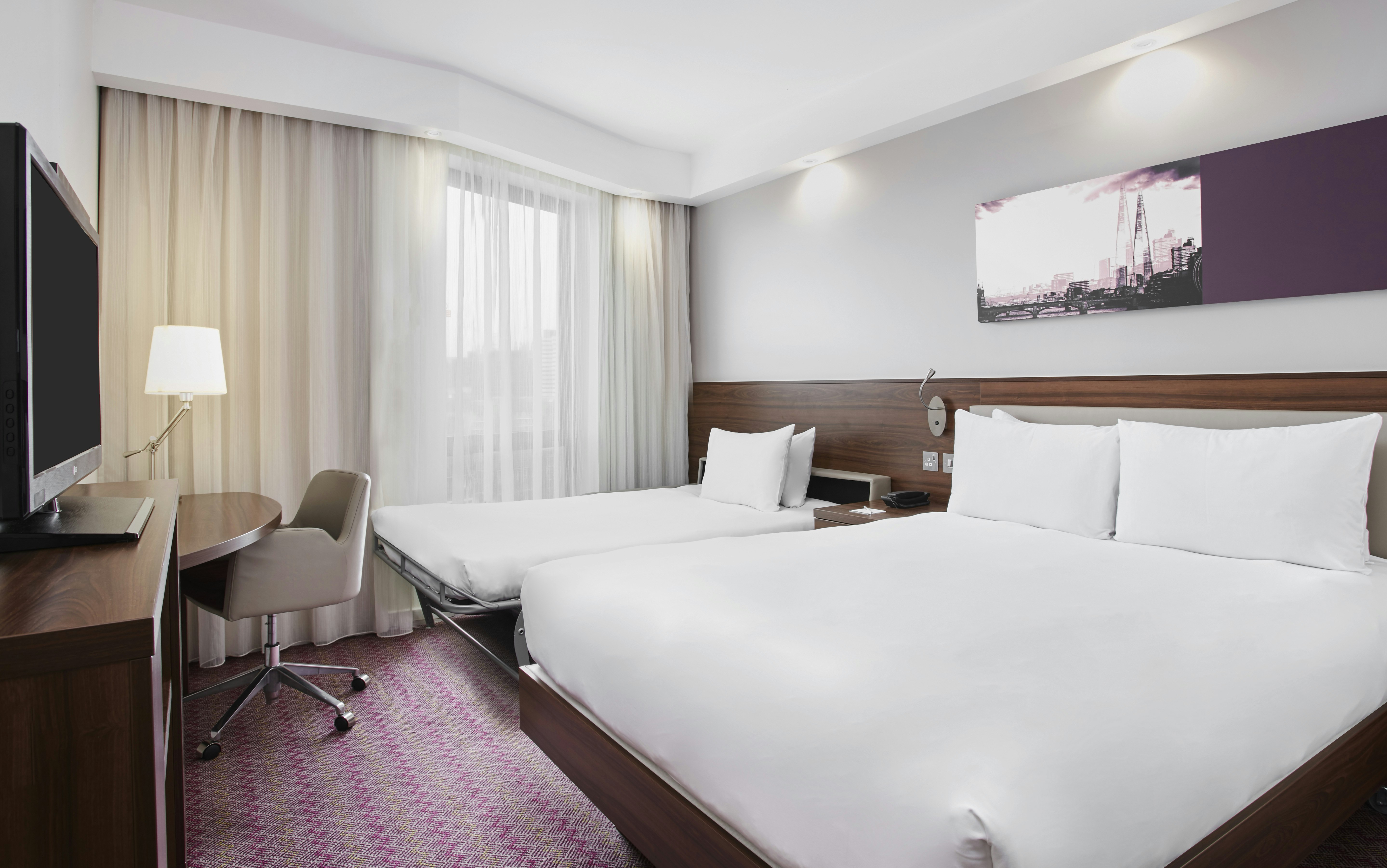 ROOM, QUEEN BED, SOFA