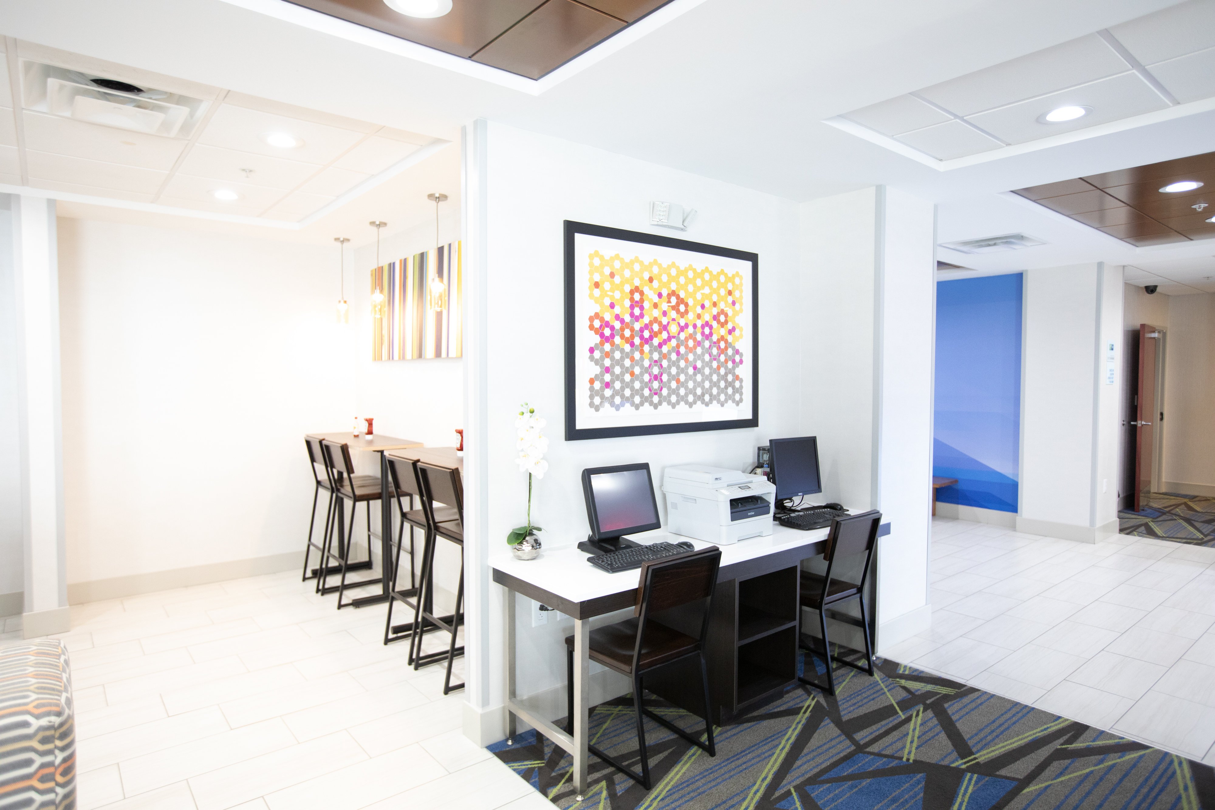 Holiday Inn Express Hoteland Suites Knoxville Farragut 53/63
