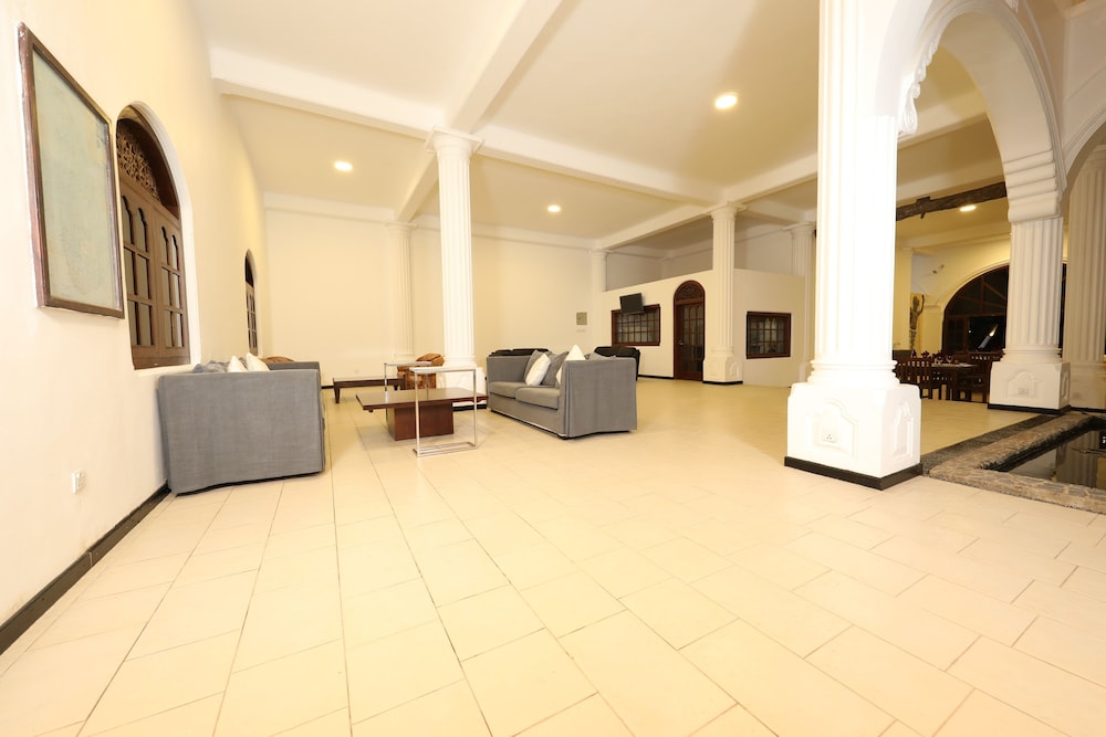 Joes Resort Bentota 23/50
