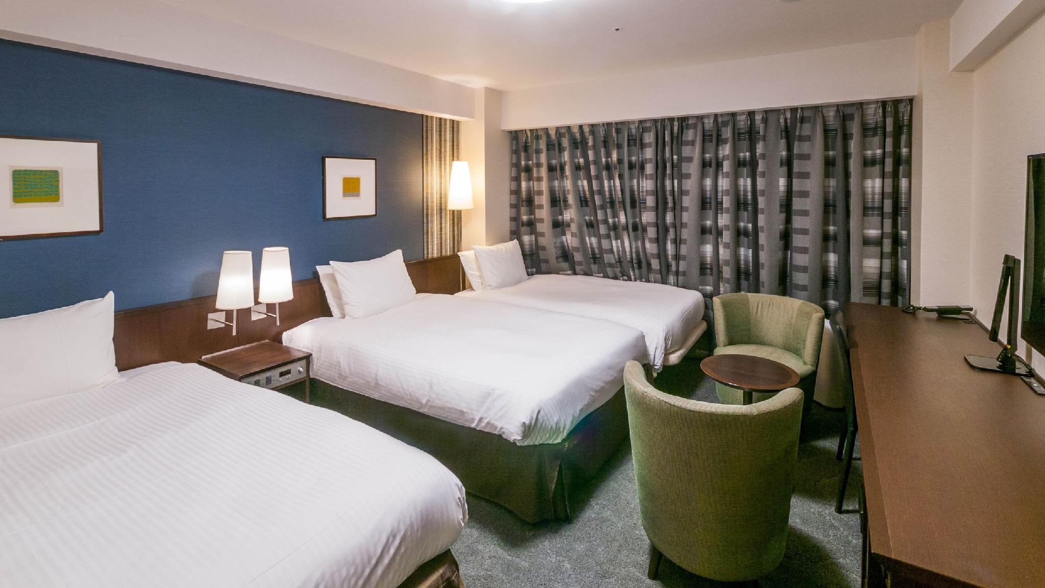 Standard, Triple, Twin Beds, Smoking
