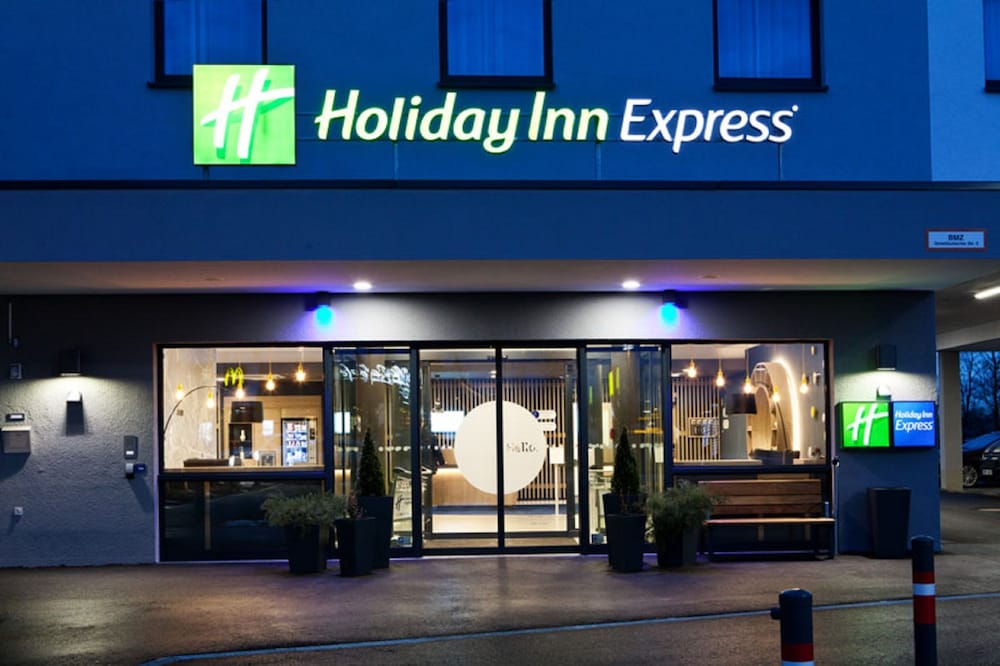 Holiday Inn Express Munich Olching 3/51