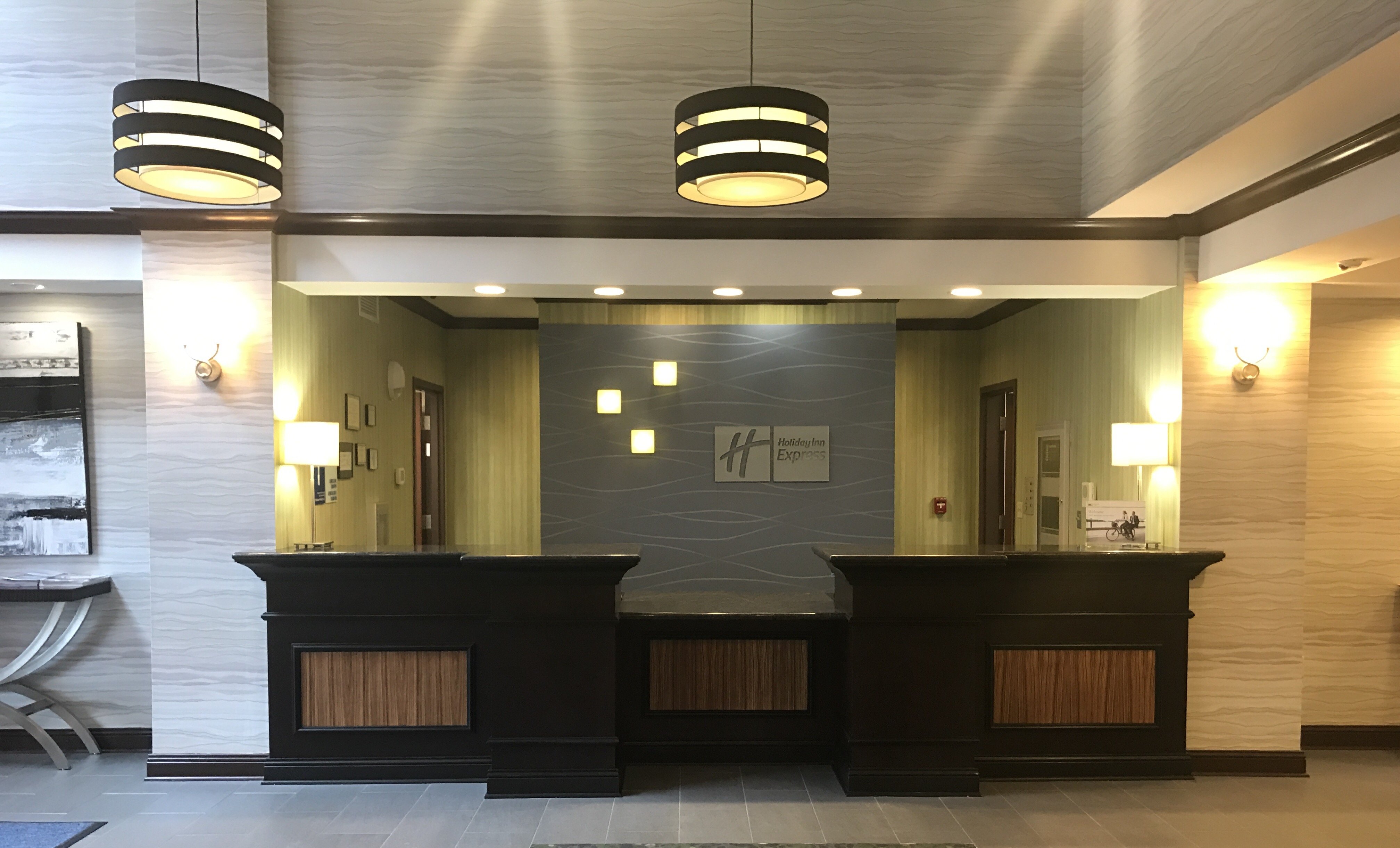 Holiday Inn Express Hotel And Suites Morton Peoria Area 9/70