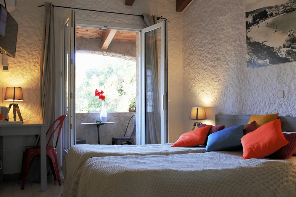 STANDARD, TWIN BEDS
