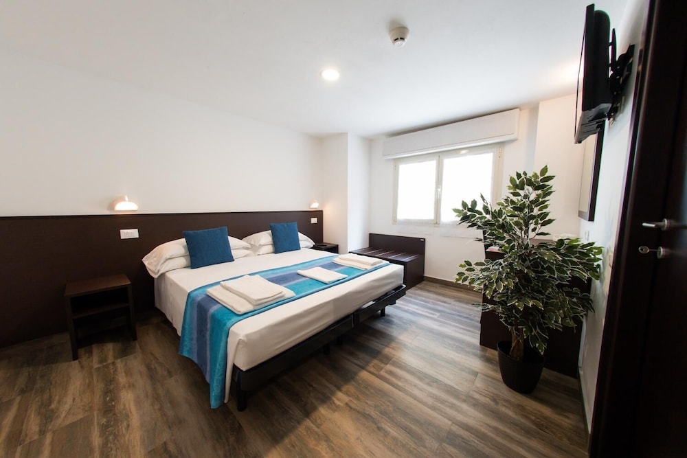 Hotel Carmen 6/50