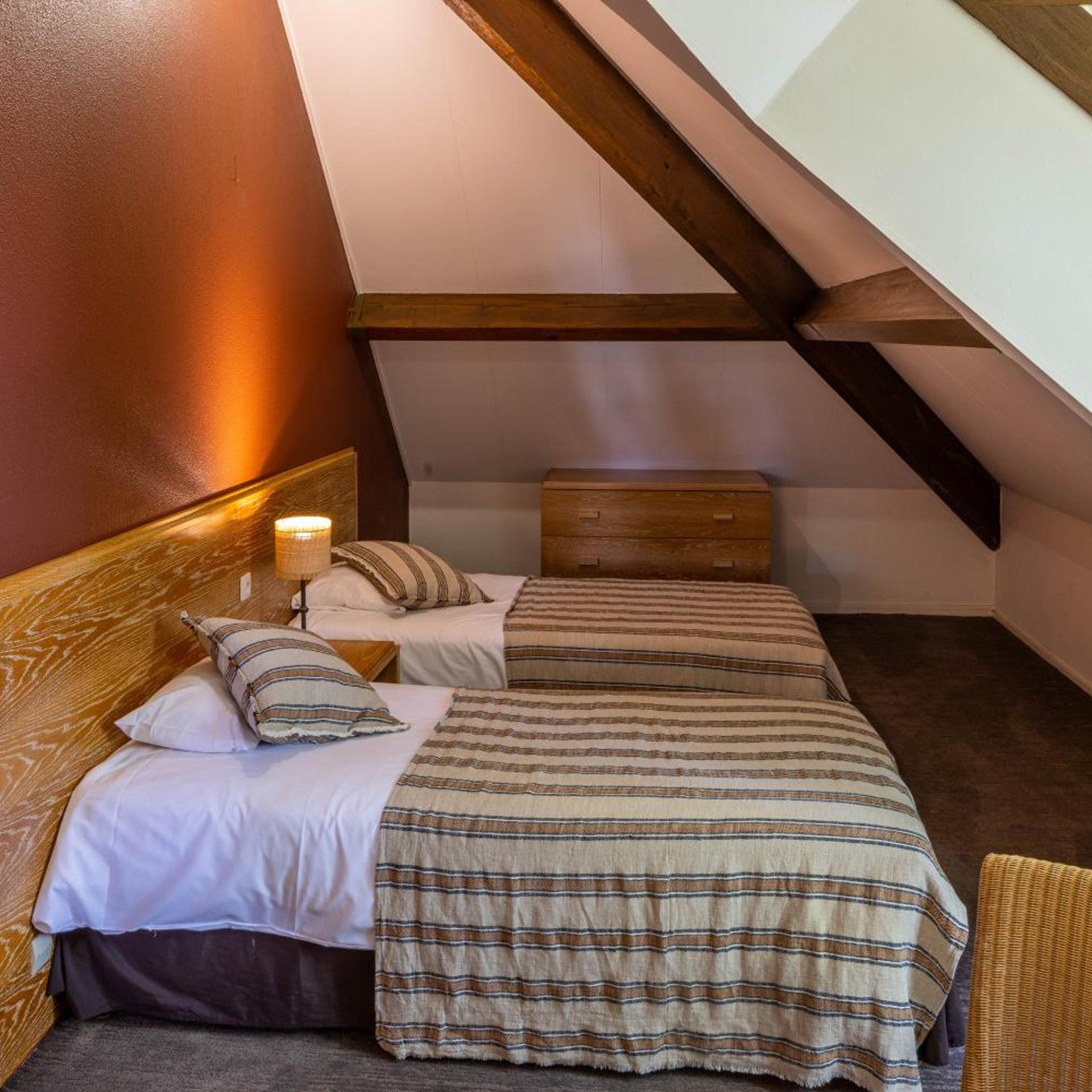 Orchard, Room
