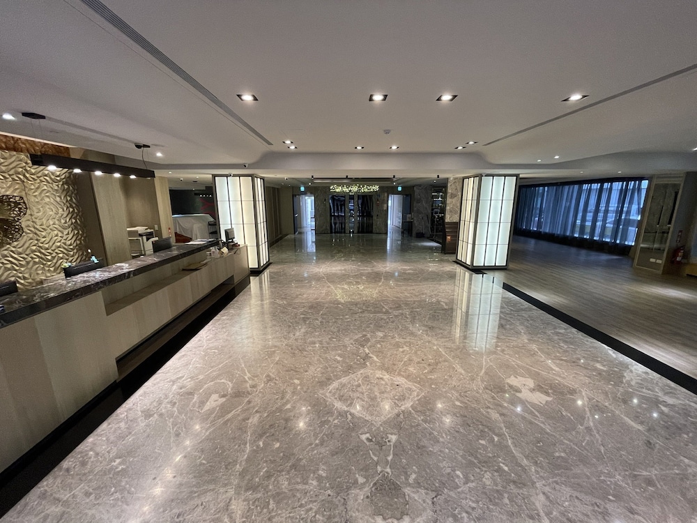 CHECK inn Taichung Wenxin Zhongqing 6/64