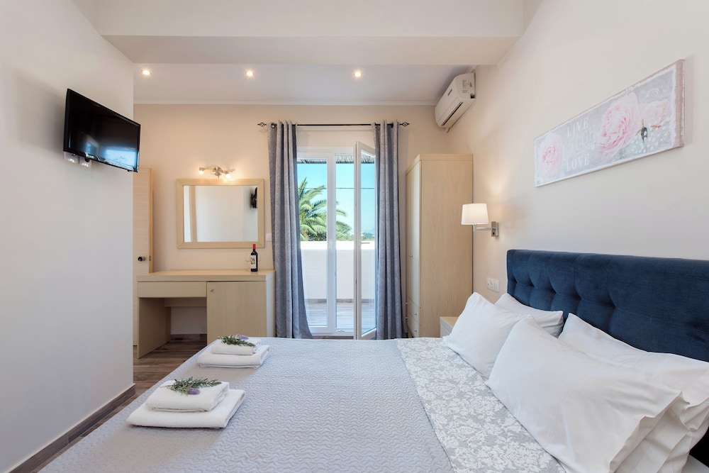 Anita Hotel 13/61
