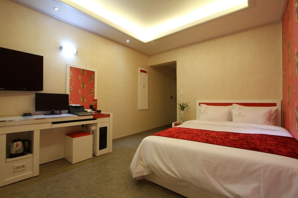 Hotel JM 8/32