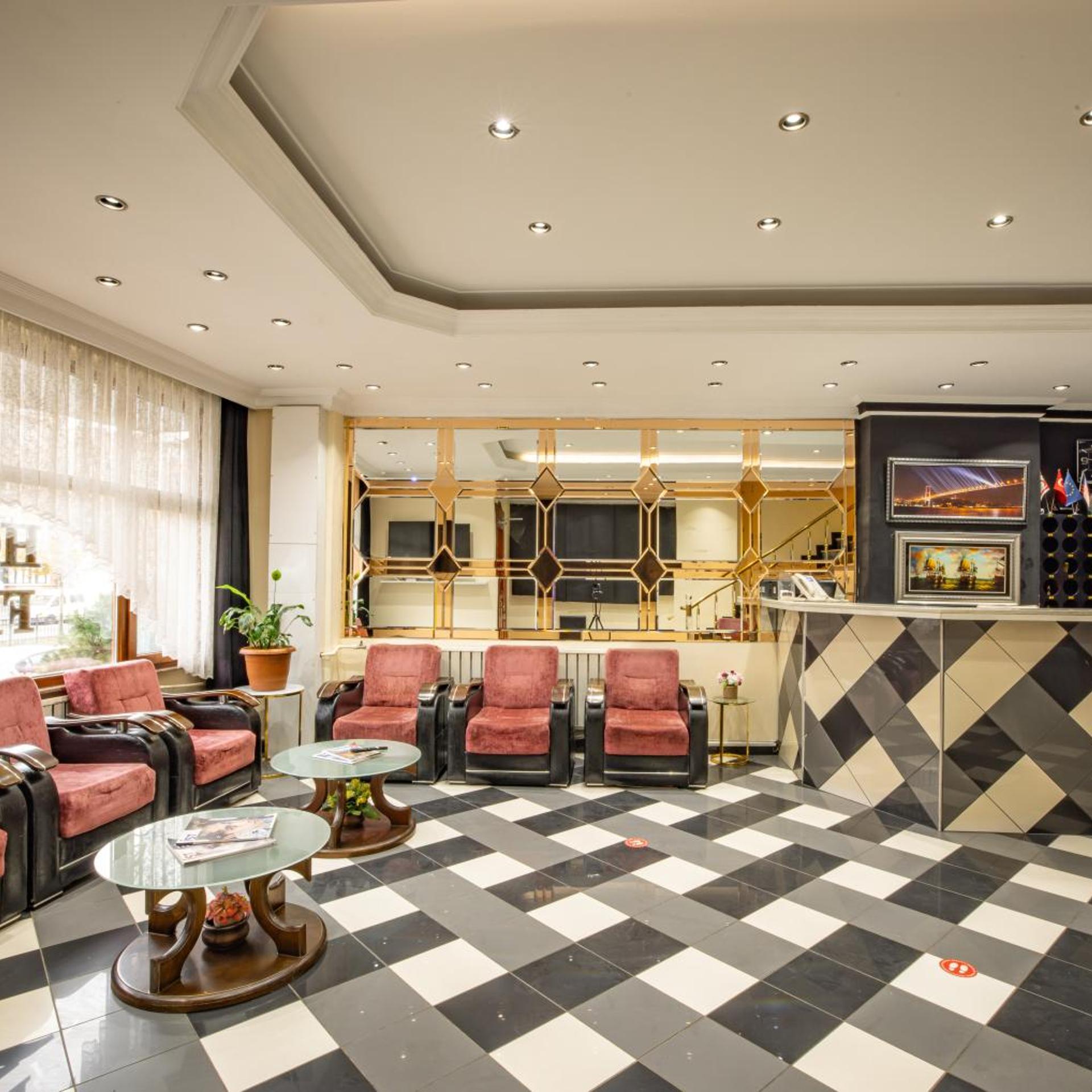 Hotel Flash 12/16