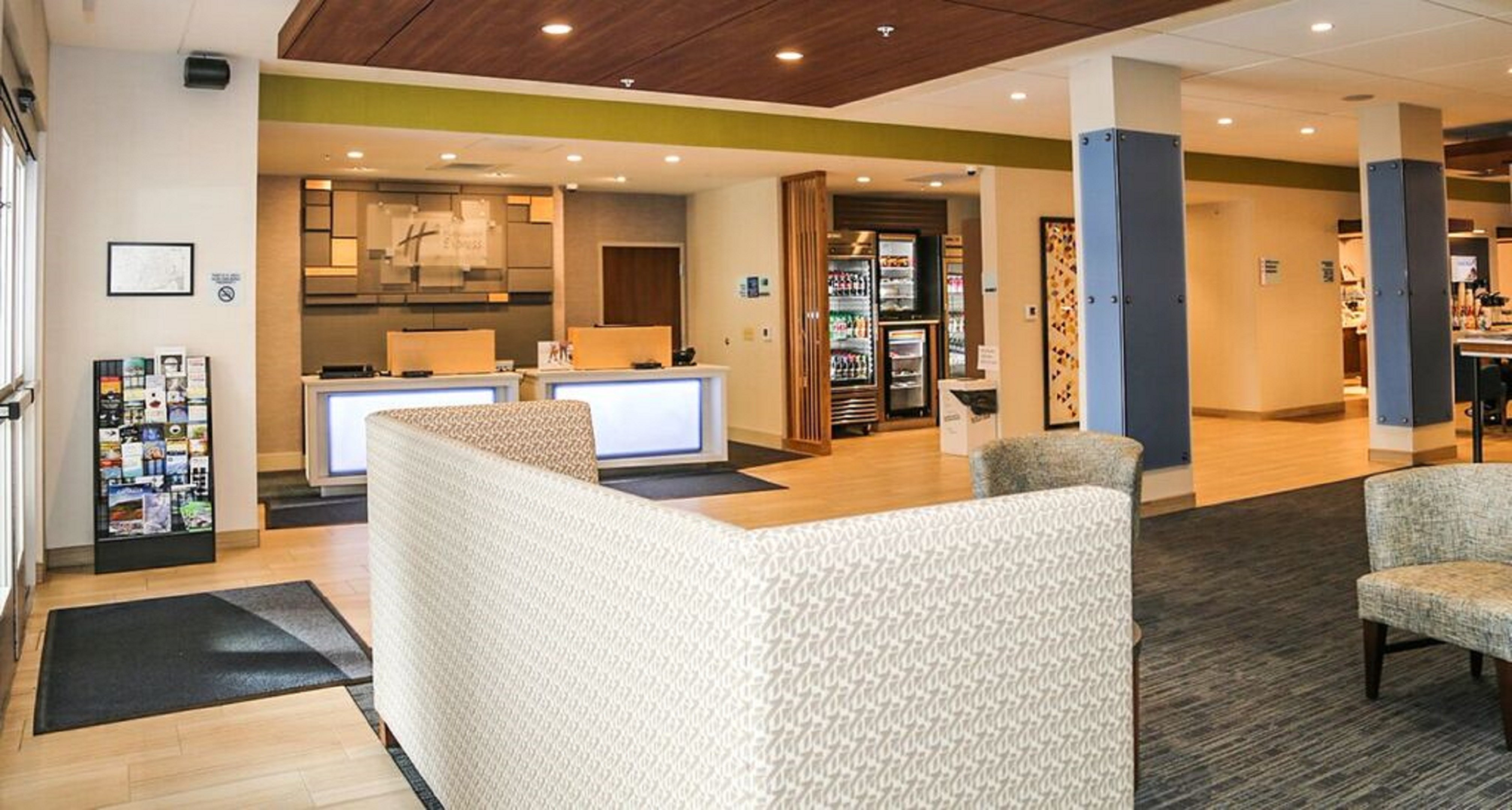 Holiday Inn Express And Suites Kingston Ulster 7/44