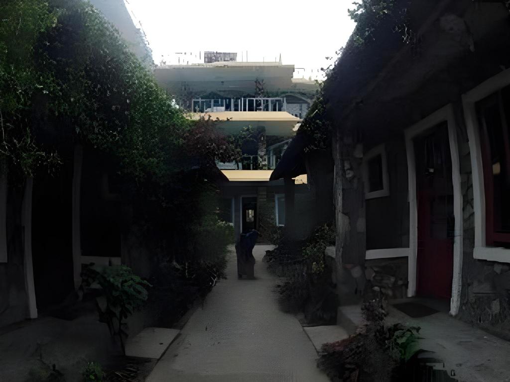 Hotel Seven Continents 14/15