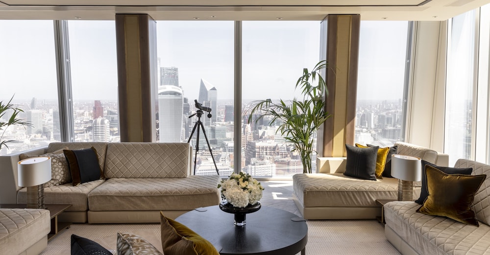 Shangri-La The Shard London 49/69