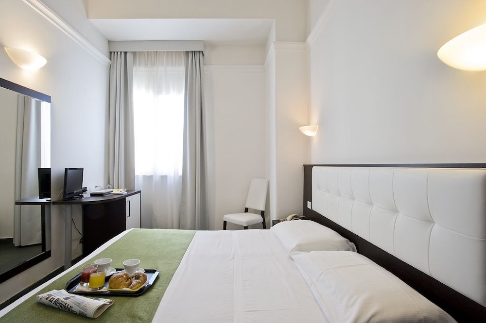 Hotel La Riva 11/63