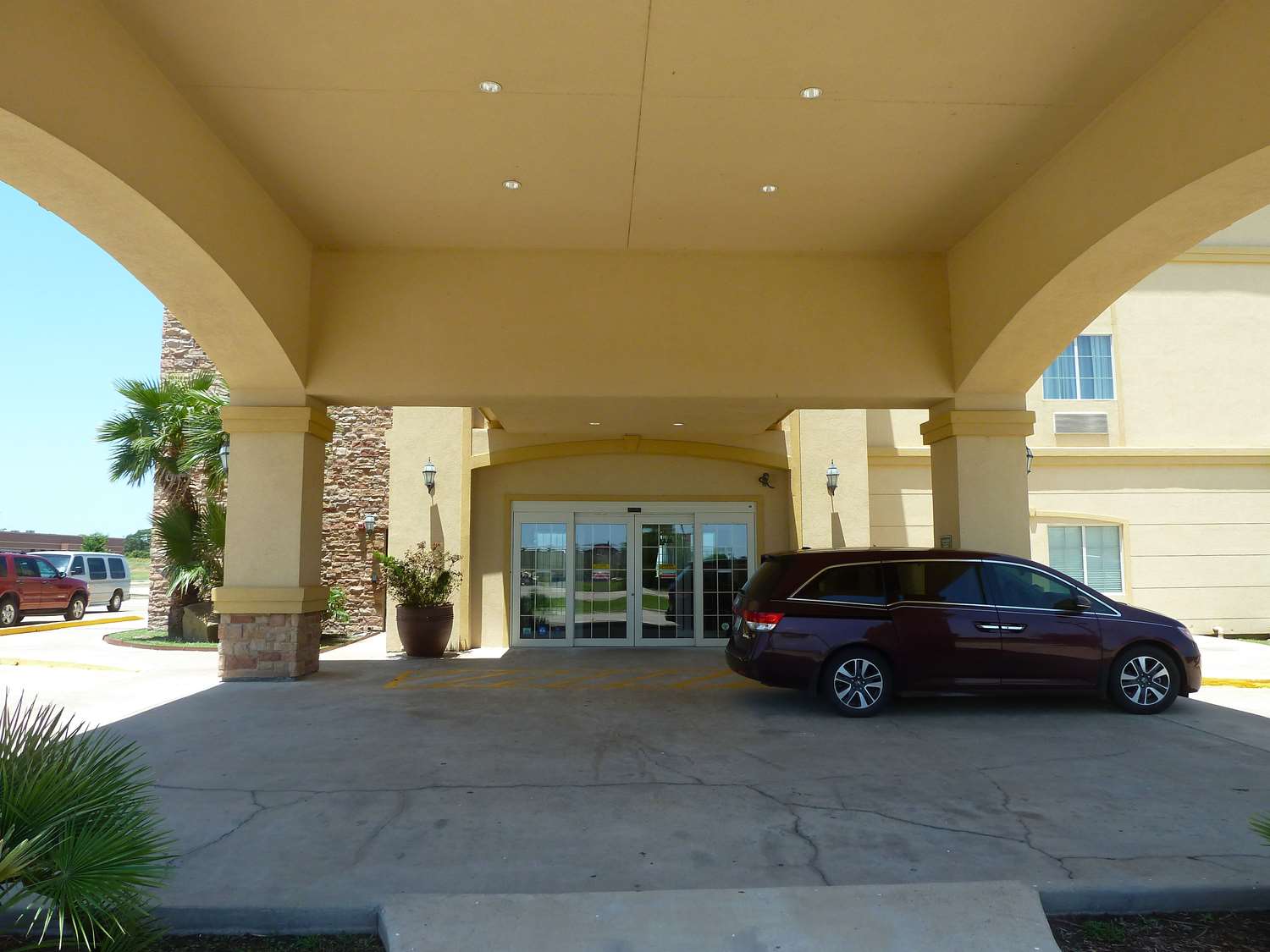Americas Best Value Inn Suites Gun Barrel City 50/57