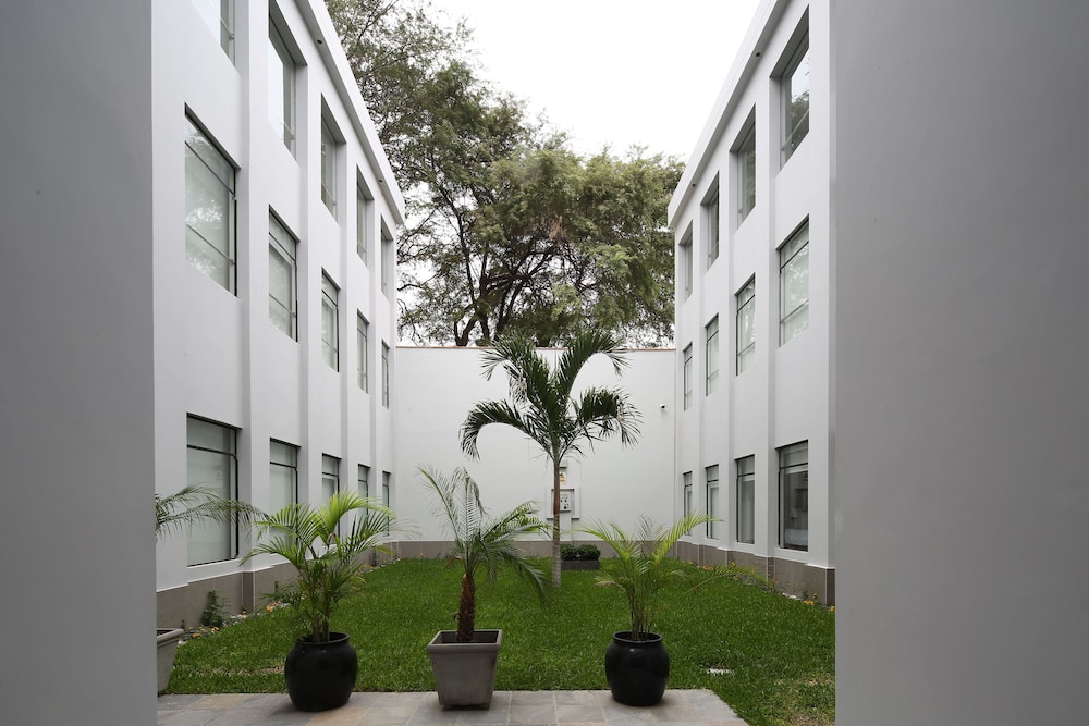 CASA ANDINA STANDARD PIURA 2/62