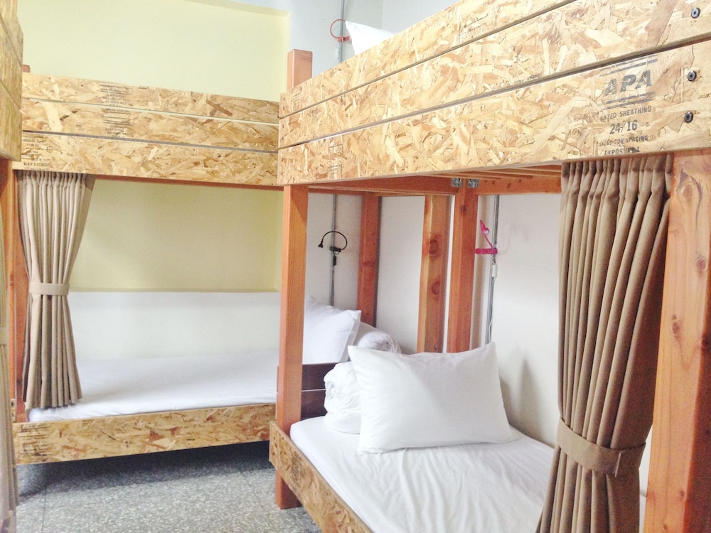 1 BEDROOM, MIXED DORM, ECONOMY