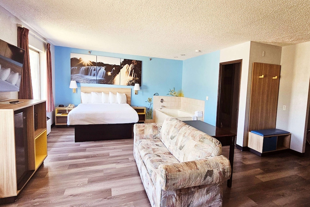 Days Inn by Wyndham Ozark Springfield 7/22