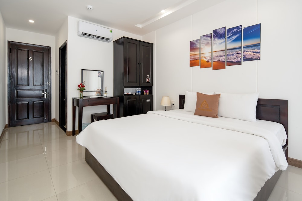 Phuong Dong Hotel & Apartment 10/35