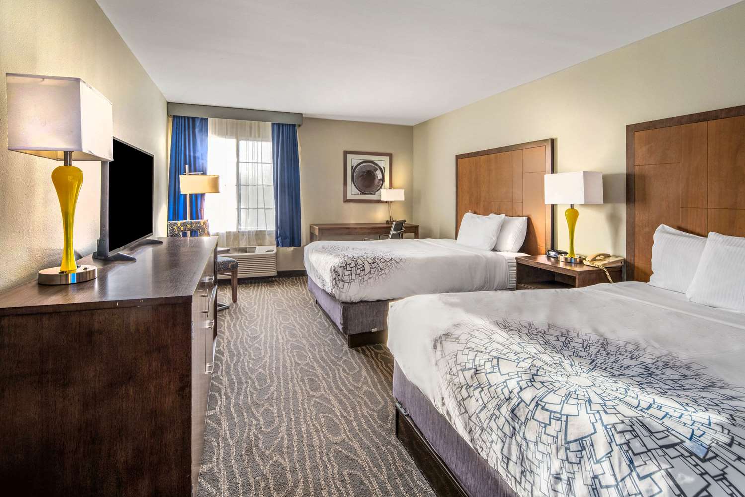 La Quinta Inn & Suites by Wyndham Brownsville North 9/27