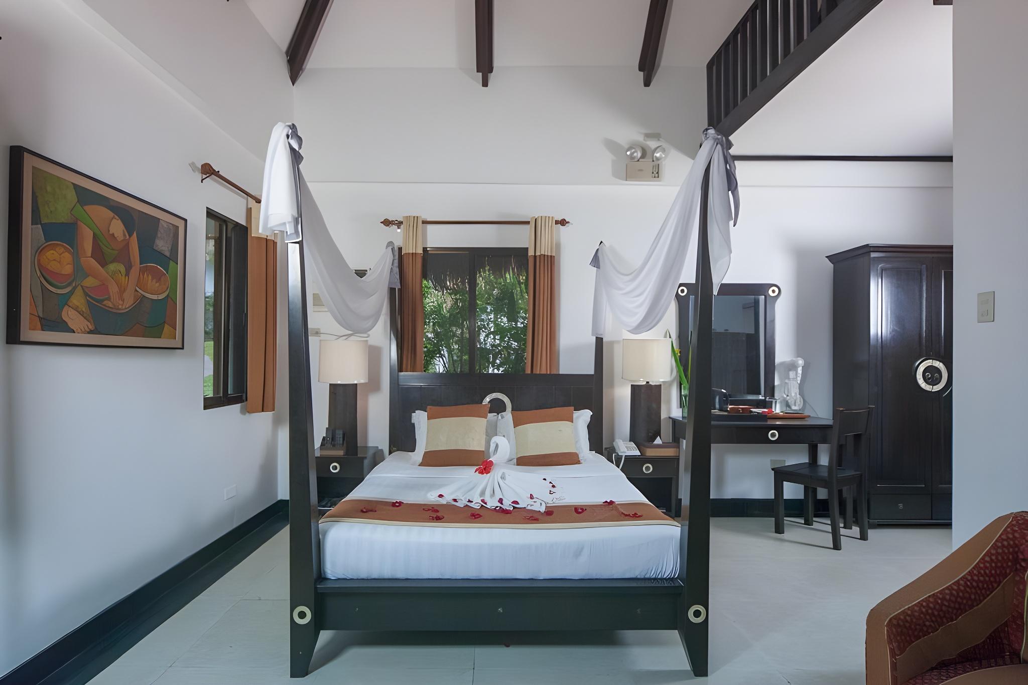 Deluxe, Double Bed, Forest View