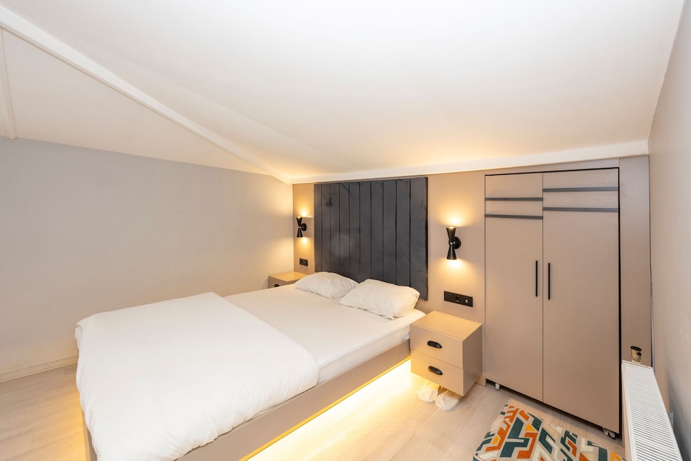 STUDIO, SUITE, TERRACE