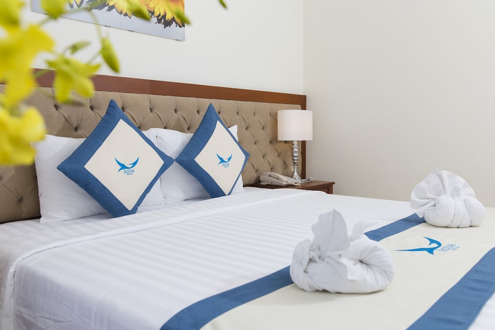 Apus Hotel 35/77