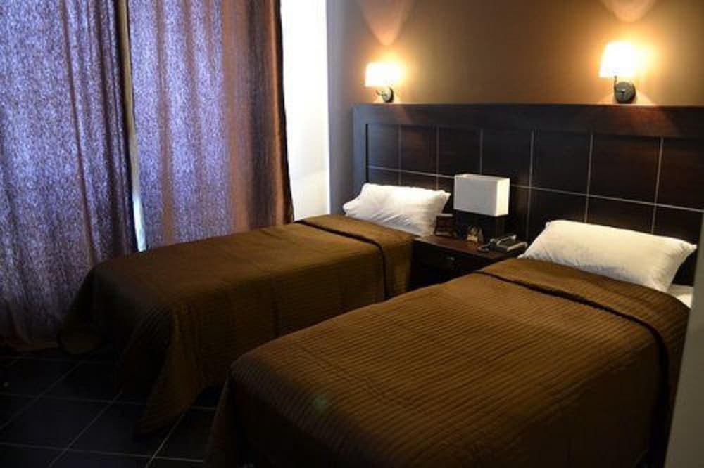 Hotel Jardy 21/56