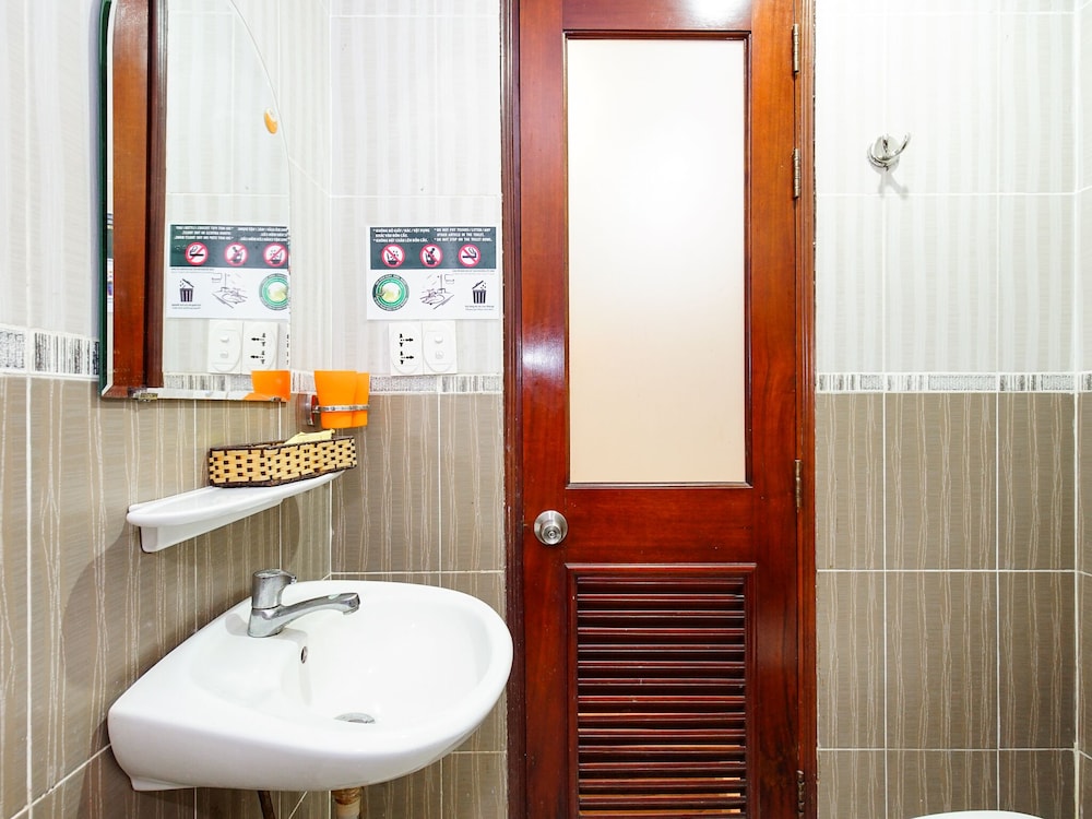 Mi Linh Hotel 59/62