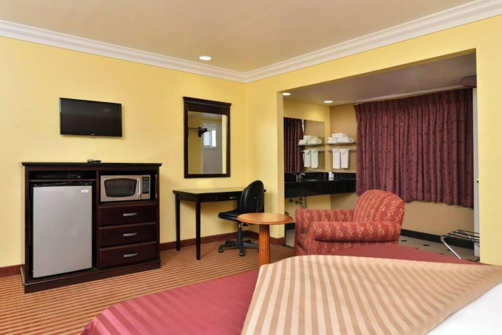 Capital City Inn Sacramento Convention Center CA 27/39