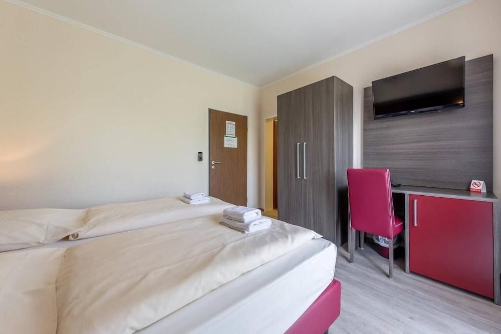 Hotel Klein 12/41