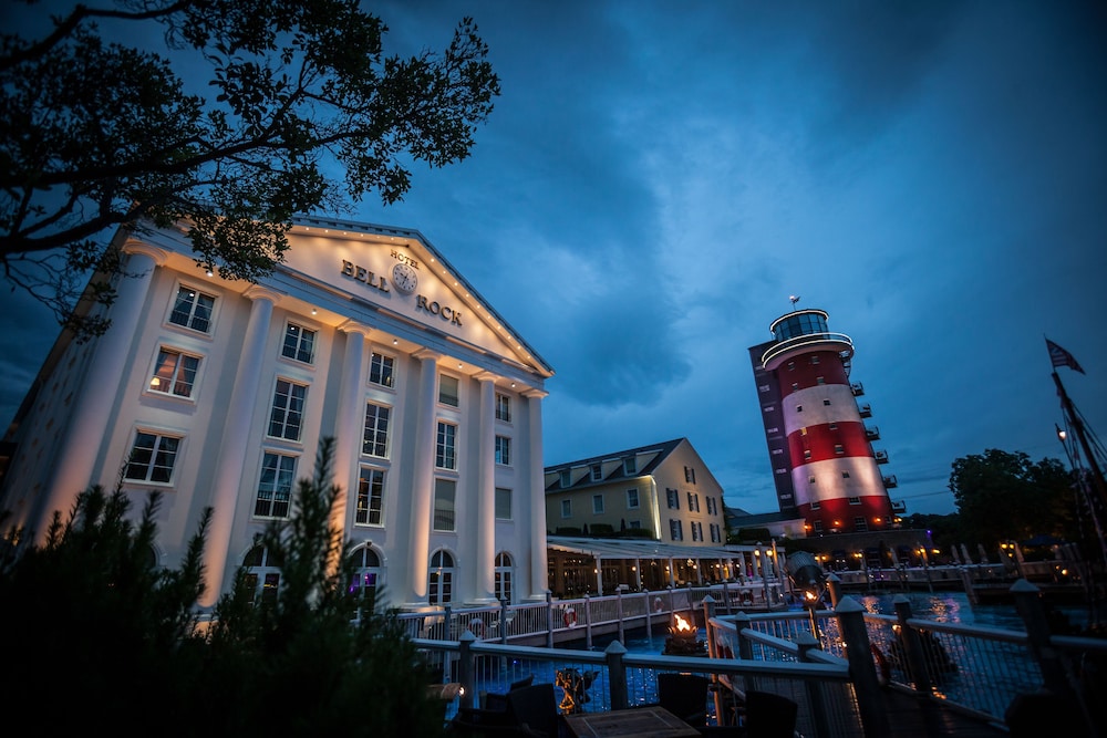 Europa-Park Freizeitpark & Erlebnis-Resort, Hotel Bell Rock 1/50