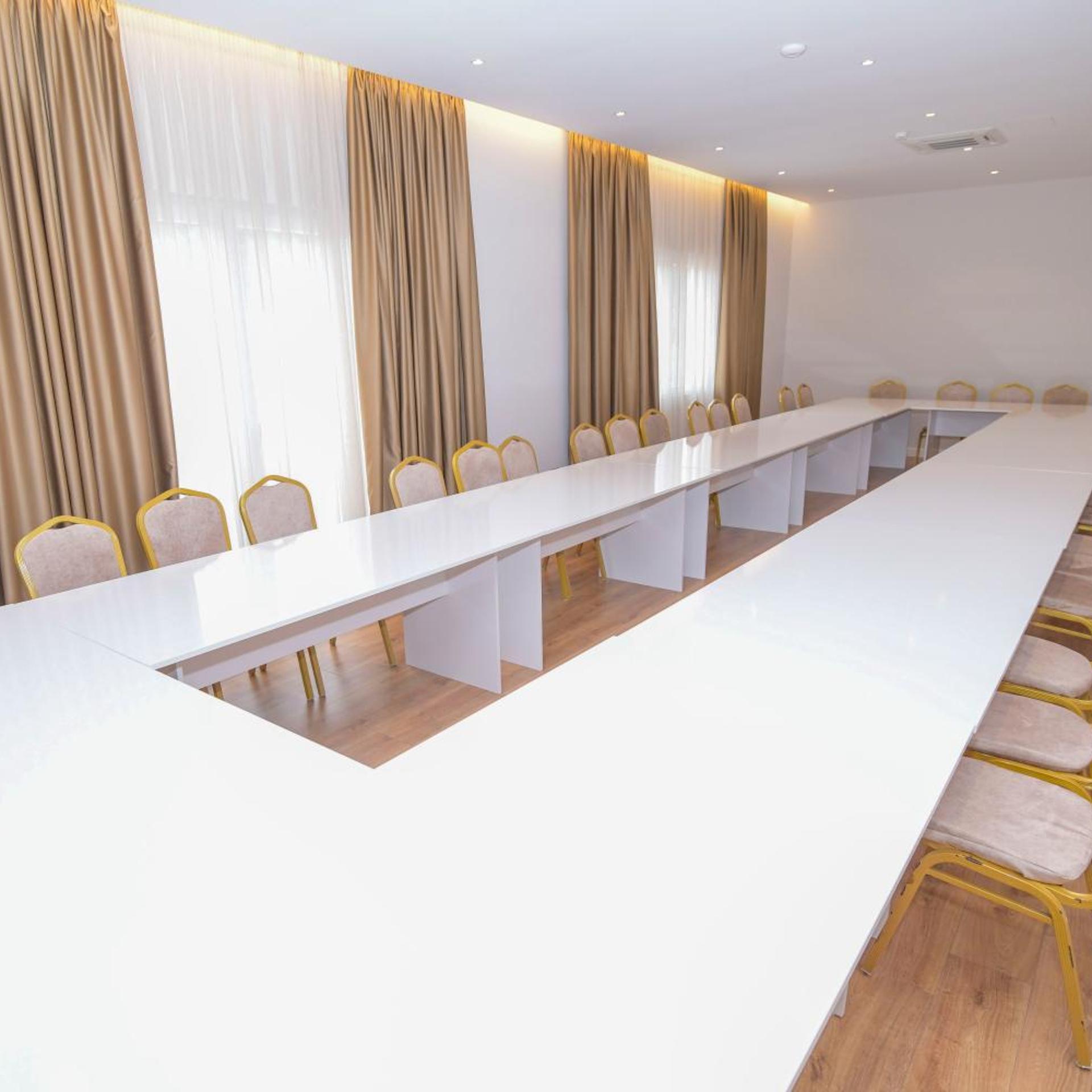 Amfora Hotel & Spa 44/52