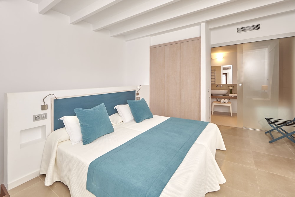 Bennoc Petit Hotel 22/80