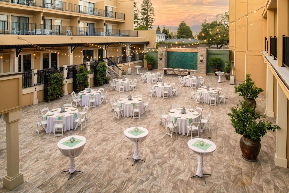 Toll House Hotel Los Gatos, Tapestry Collection by Hilton 46/50