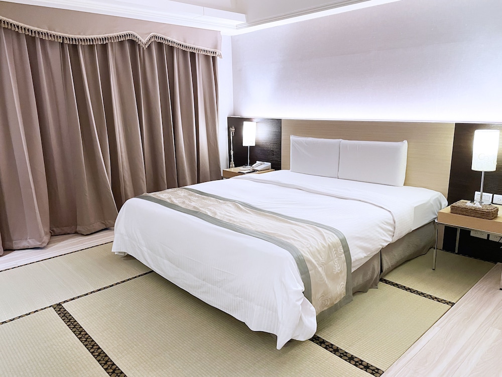 CLASSIC, QUEEN BED