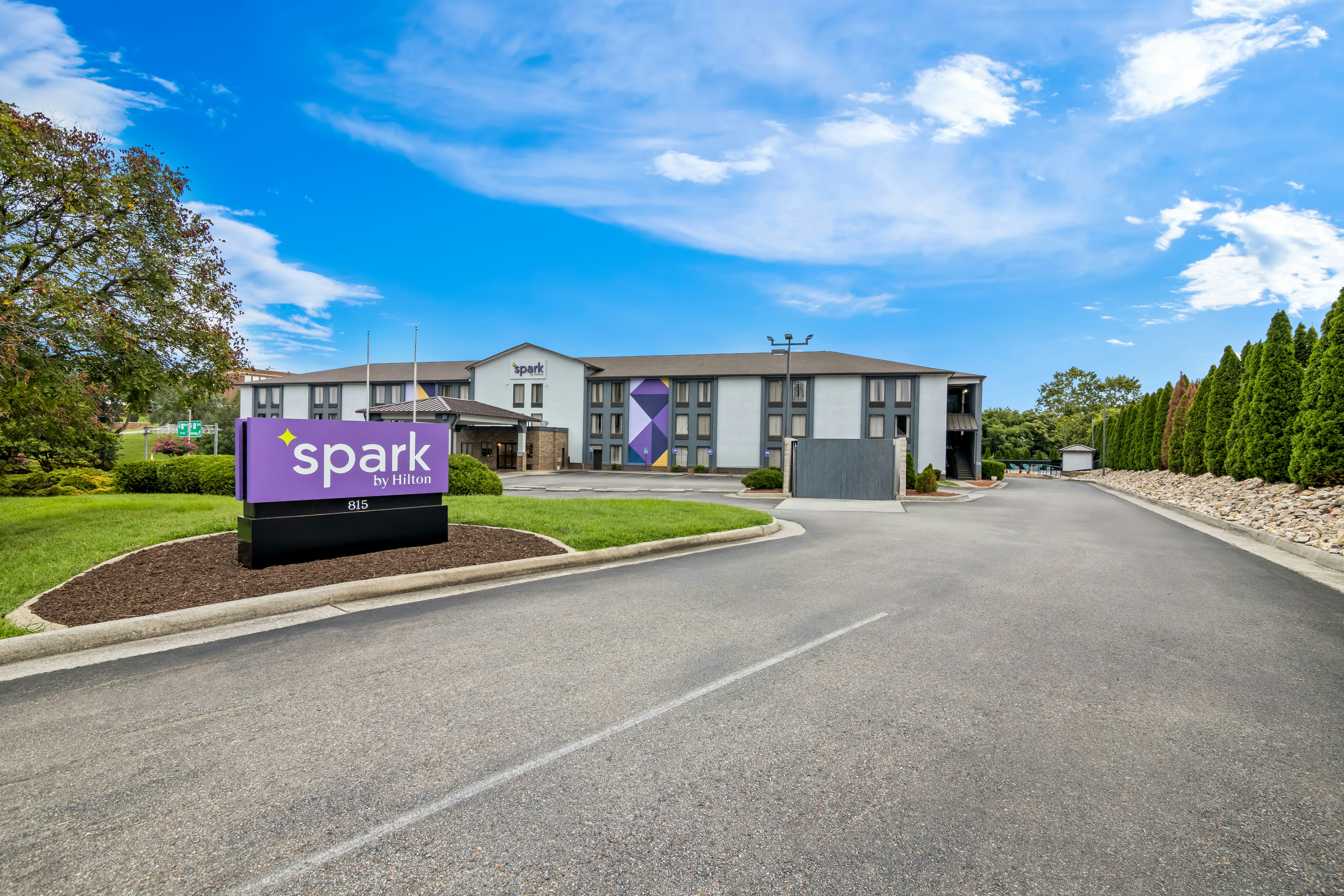 Spark by Hilton Roanoke Civic Center 33/40
