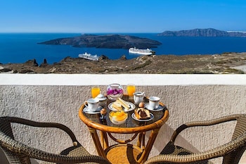 Astir Thira 43/57