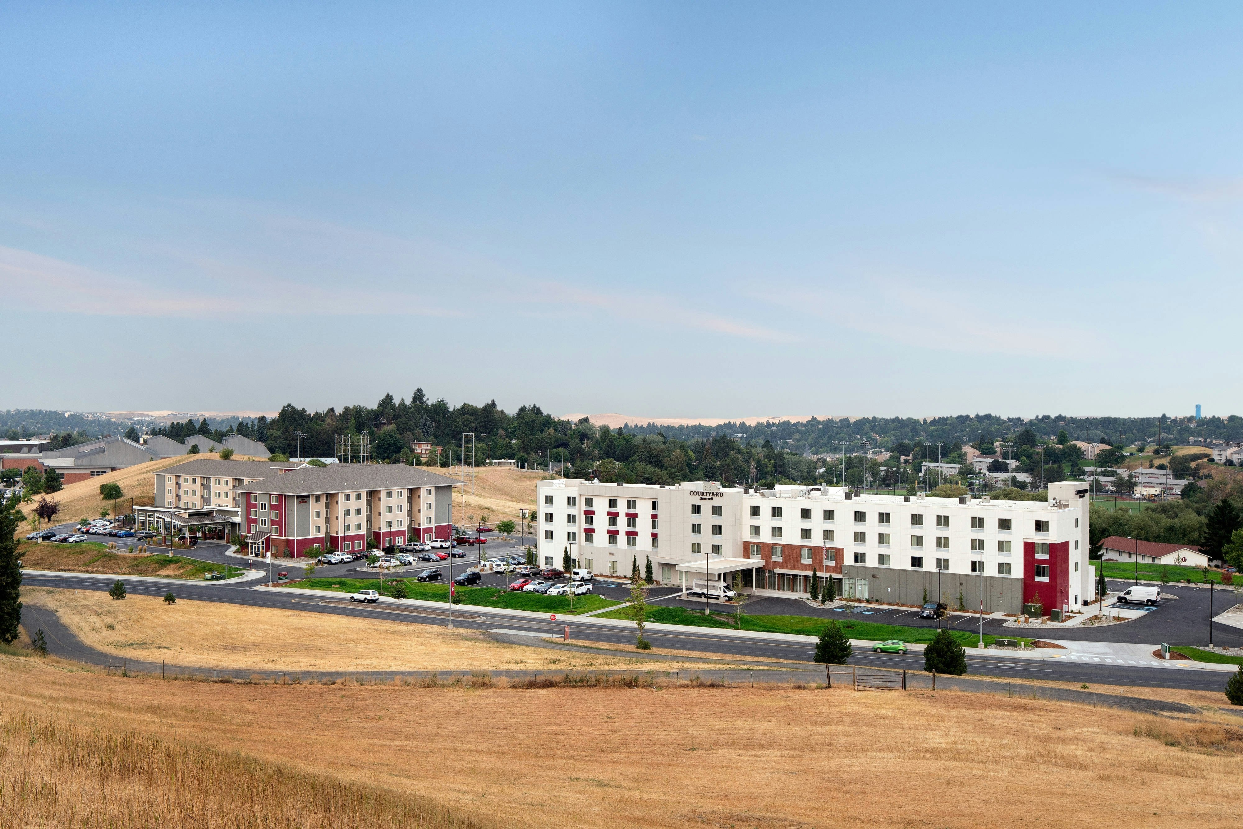 Courtyard Pullman 60/62