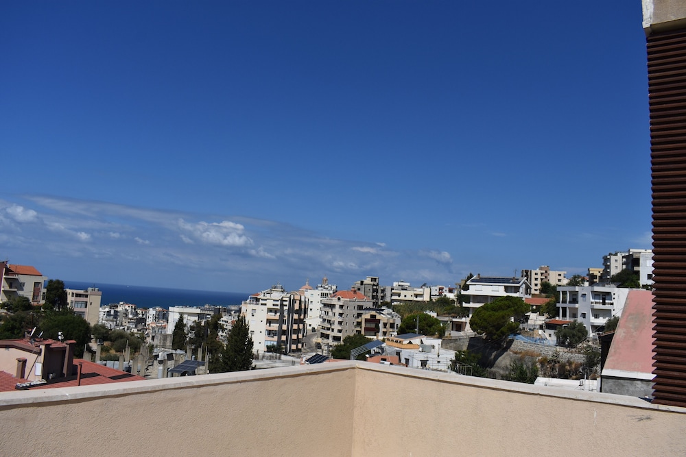 Byblos Palms Suite Hotel, Byblos 35/37