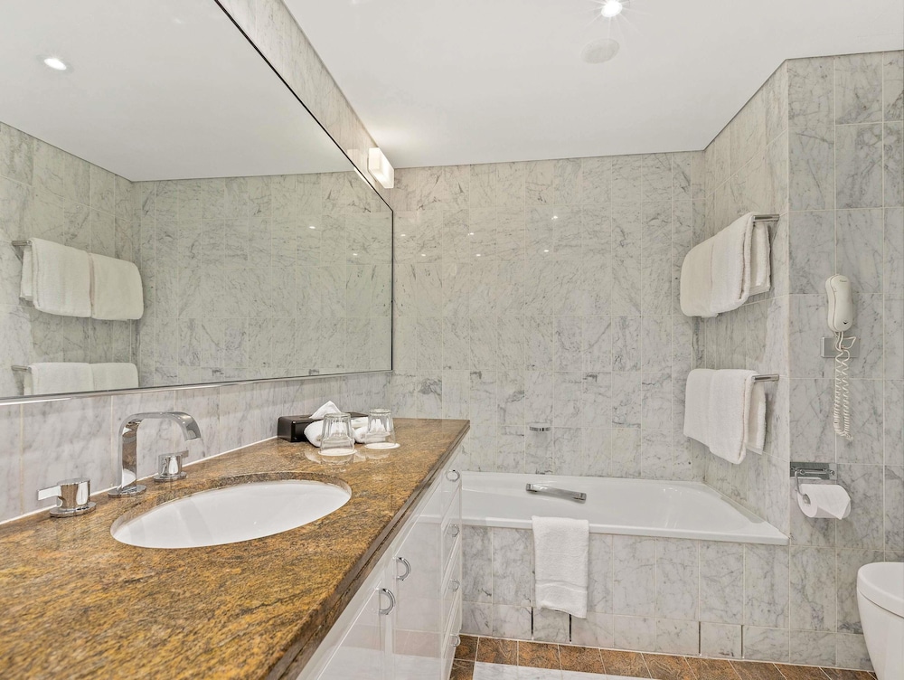 The Sebel Quay West Suites 74/74